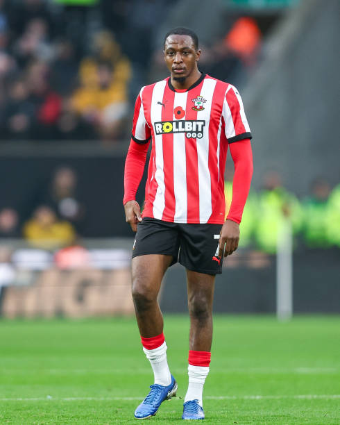 以及与俱乐 以及与俱乐